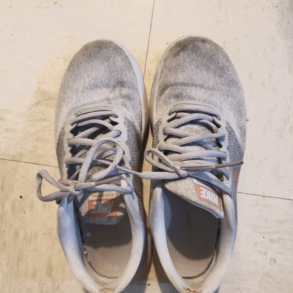 Womens Nike Sneakers 7